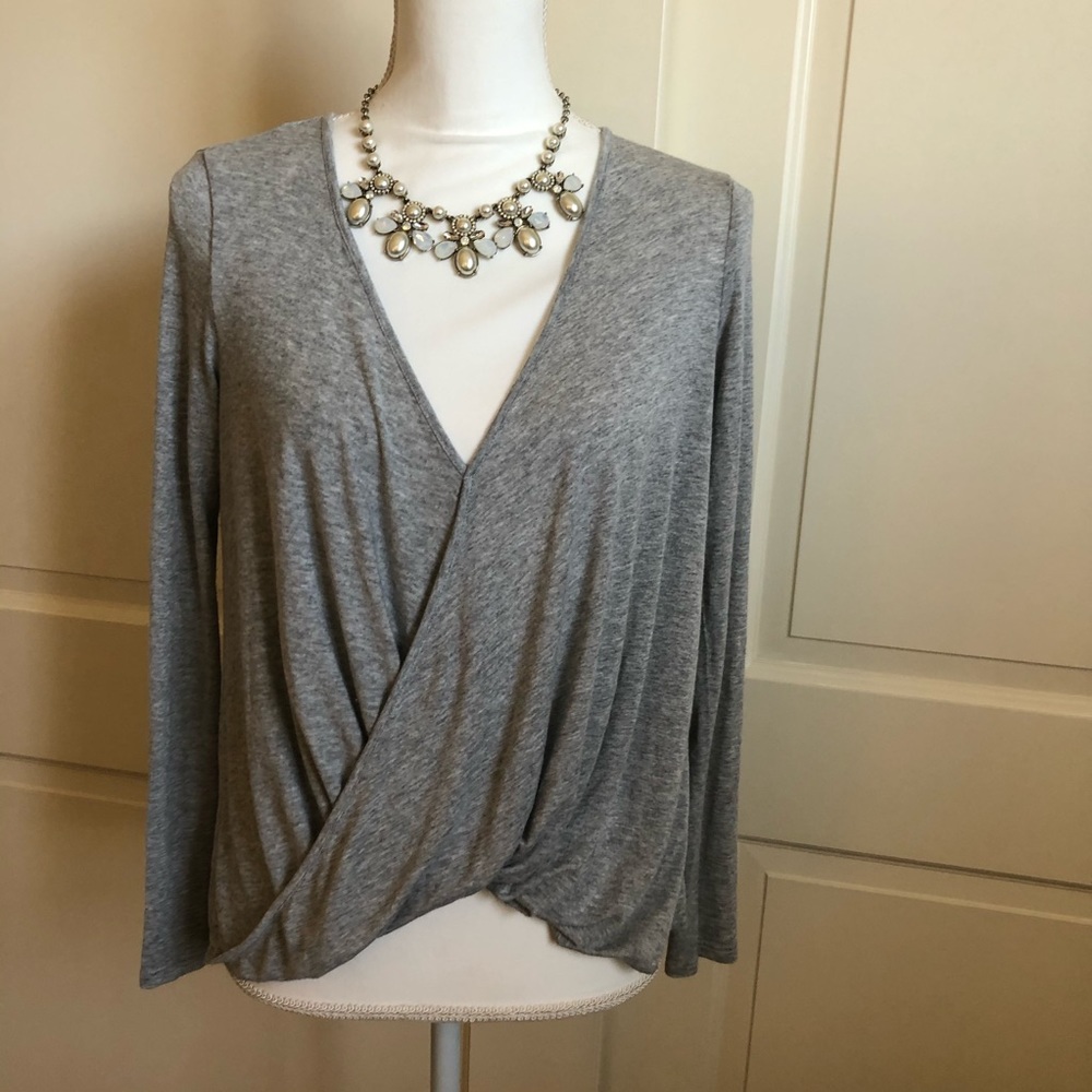 LUSH Hi Lo Deep Cut Oversized Gray Pullover Top